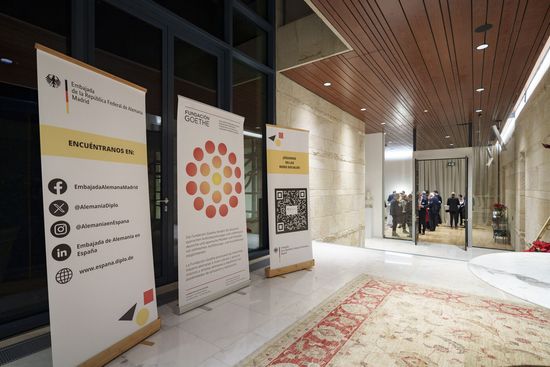Rollups der Fundación Goethe und der Deutschen Botschaft