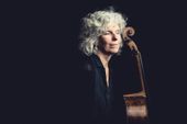 Pressefoto, Christina Meißner und ihr Cello
