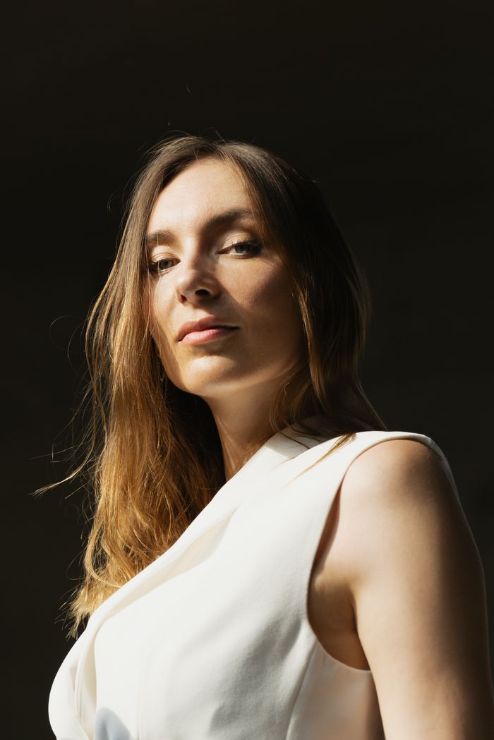Retrato de la soprano Julie Marschall.